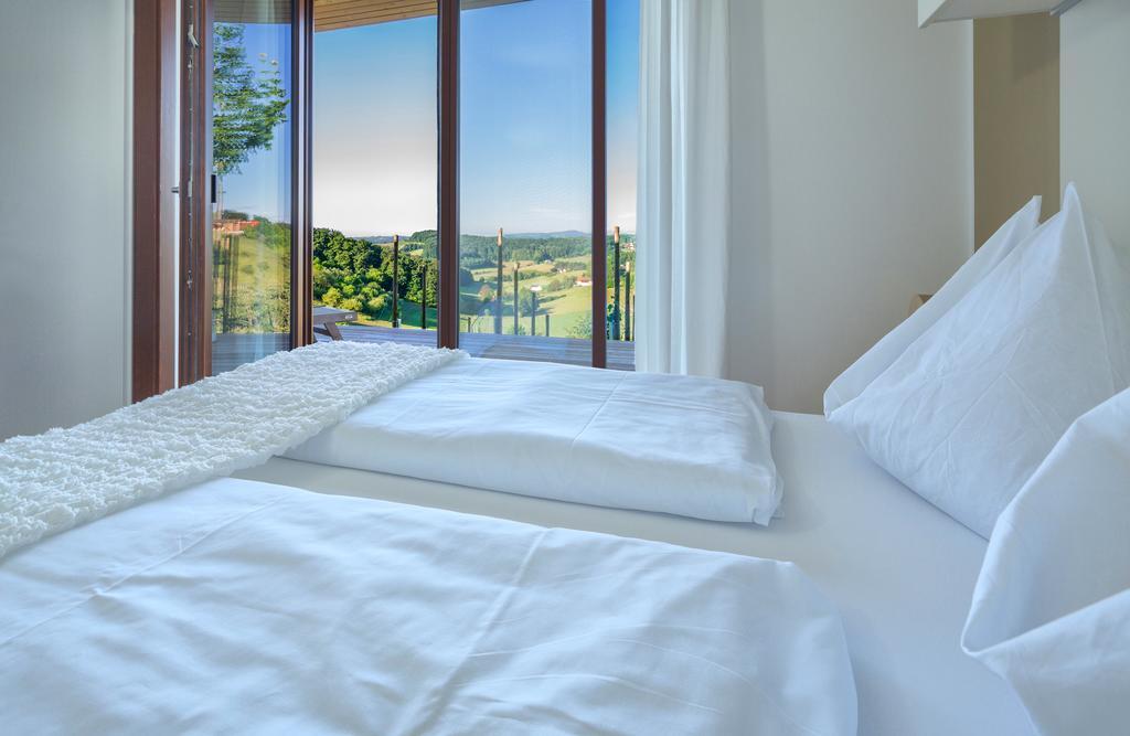Weingarten-Resort Unterlamm Loipersdorf - Adults Only Exterior photo